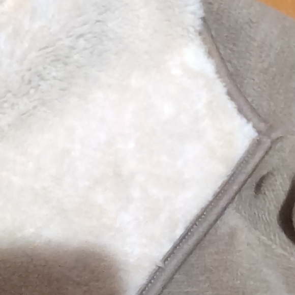 Nicole Miller Tan Casual Minimalist Jacket with Cream Lining - Picture 3 of 5